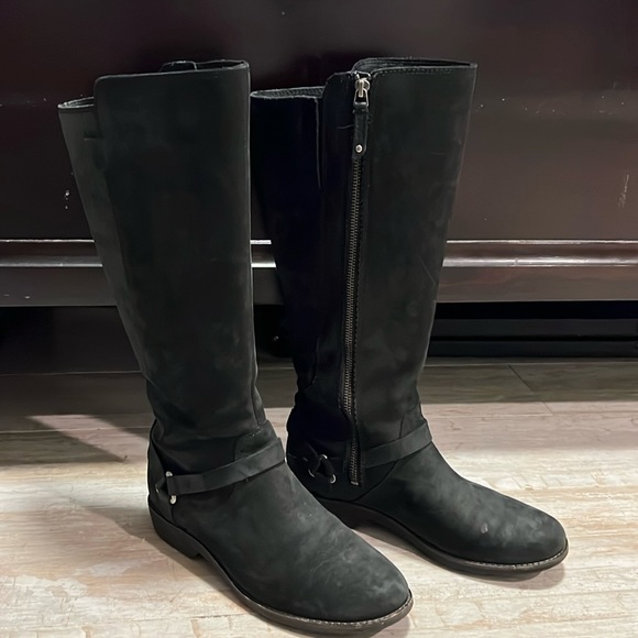 Teva waterproof boots - Picture 1 of 8